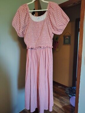 Lovely Dress Co Gingham Blush